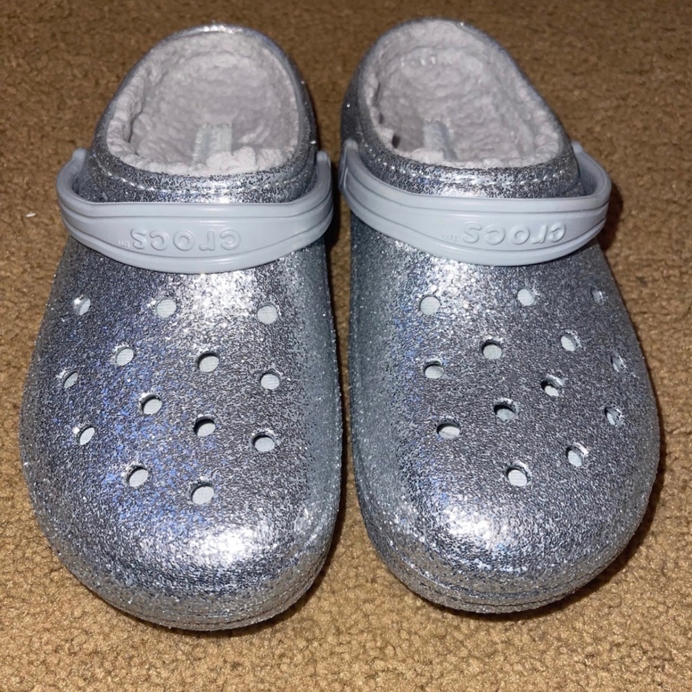 FUR CROCS